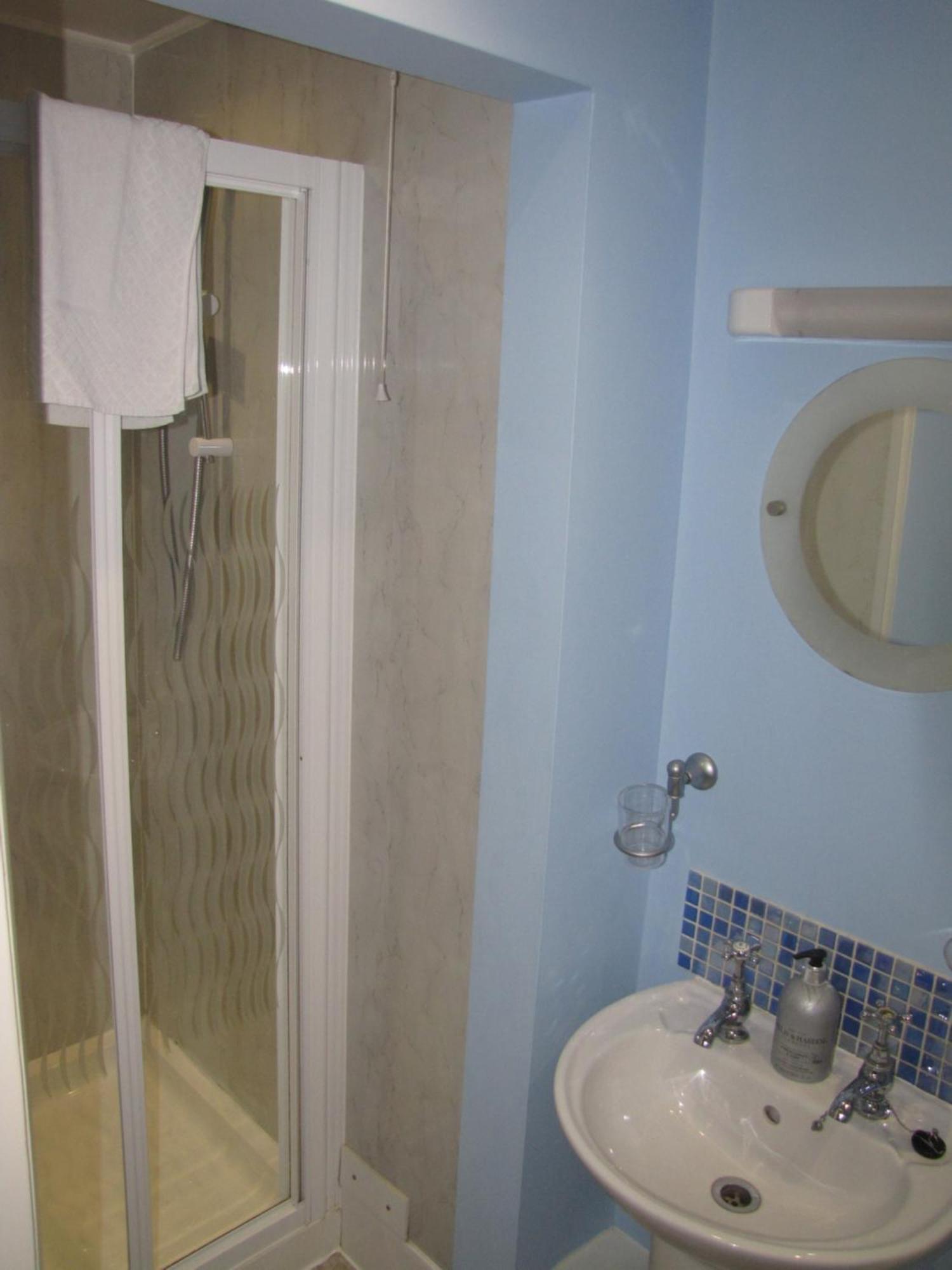 Ashmira Guest House Weymouth Exterior foto
